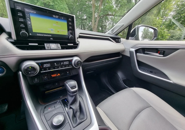 Toyota RAV4 cena 174000 przebieg: 24232, rok produkcji 2020 z Wieleń małe 407